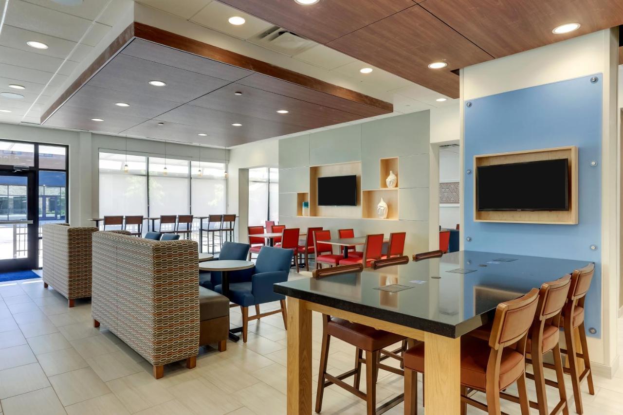 Holiday Inn Express & Suites - Winston - Salem Sw - Clemmons By Ihg Ngoại thất bức ảnh