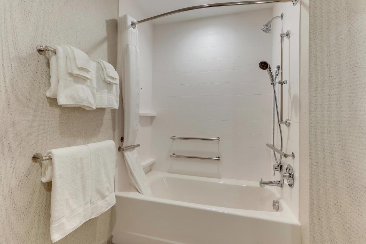 Holiday Inn Express & Suites - Winston - Salem Sw - Clemmons By Ihg Ngoại thất bức ảnh