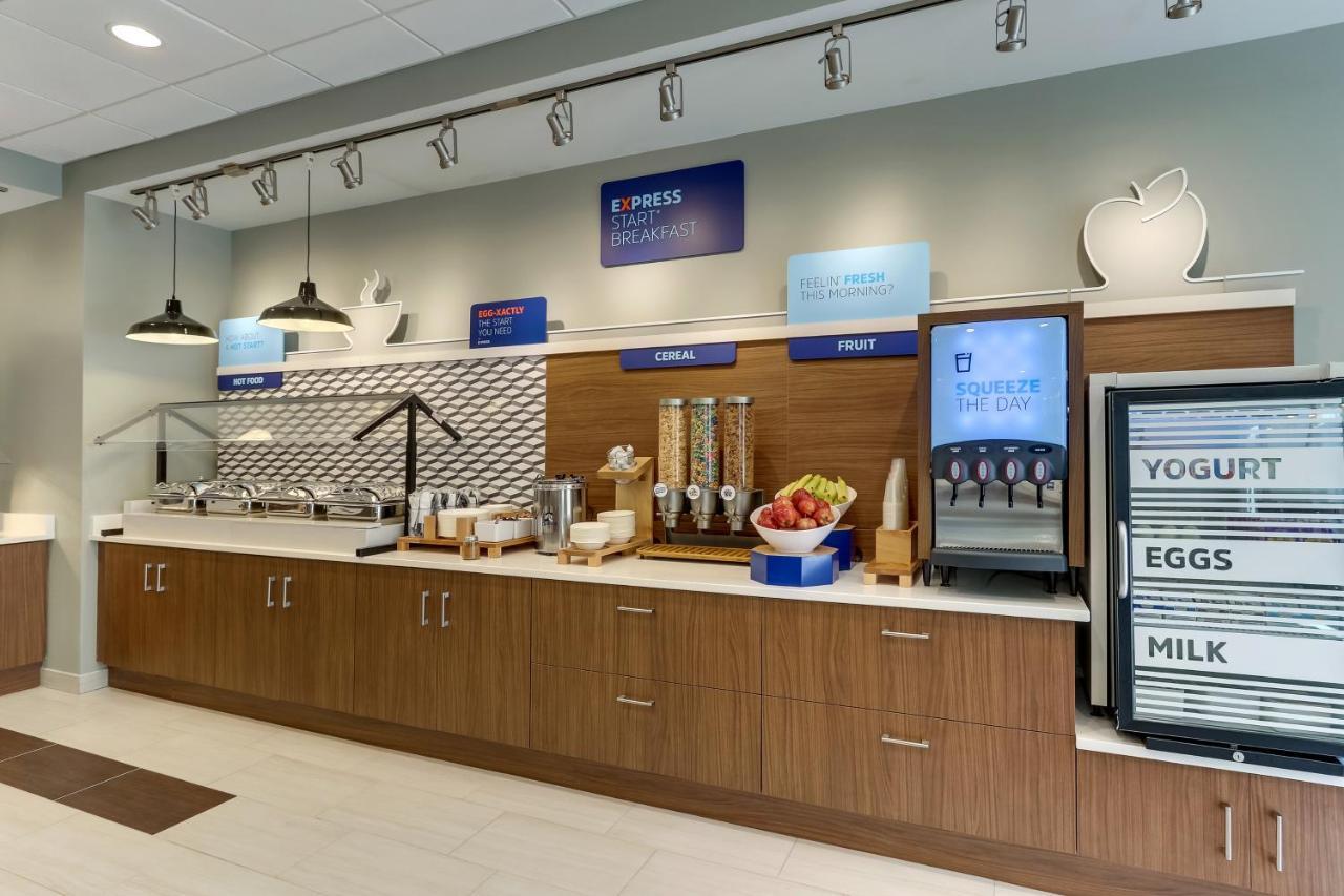 Holiday Inn Express & Suites - Winston - Salem Sw - Clemmons By Ihg Ngoại thất bức ảnh